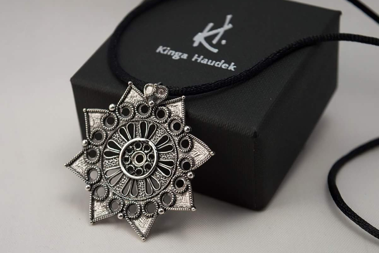 Estrella, Colección Mandalas, @kingahaudek @Kinga Haudek
